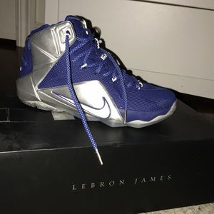 LEBRON JAMES 12’s XLL “COWBOYS” -BASICALLY NEW-